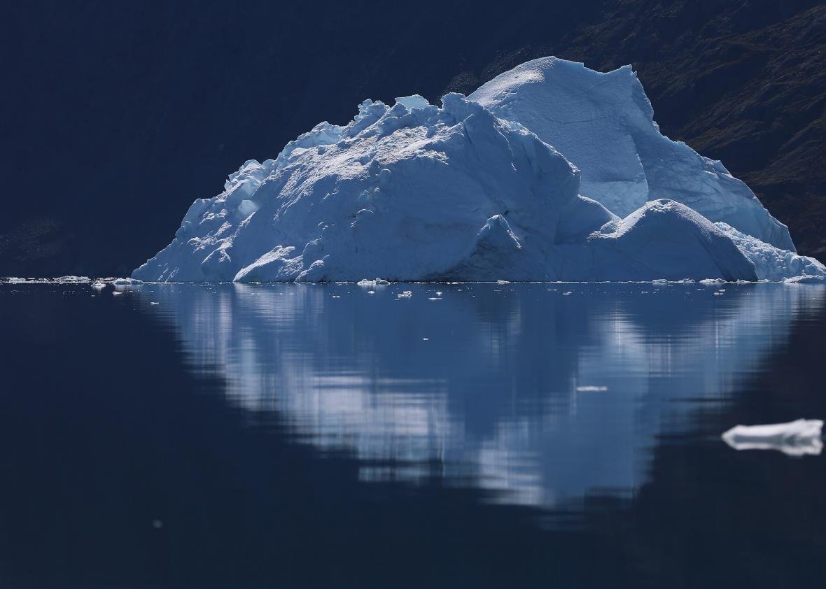Large iceberg in the dark