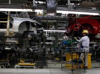 Electric car without batteries trialed in Japan